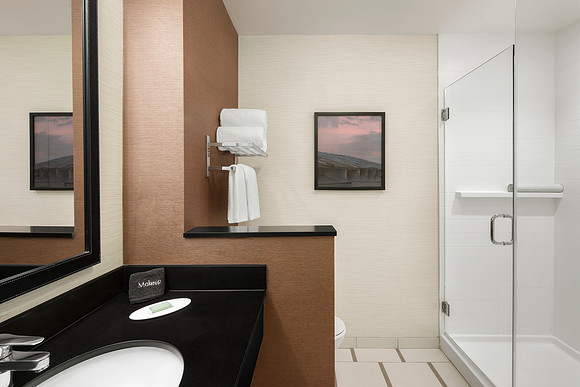 Fairfield Inn & Suites Orlando Kissimmee/Celebration - Walk-In Shower