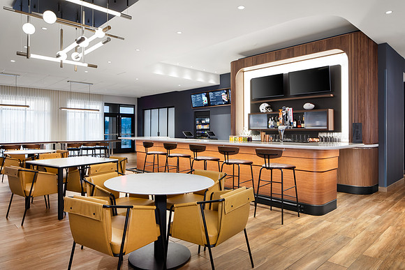 Courtyard by Marriott - Bar
