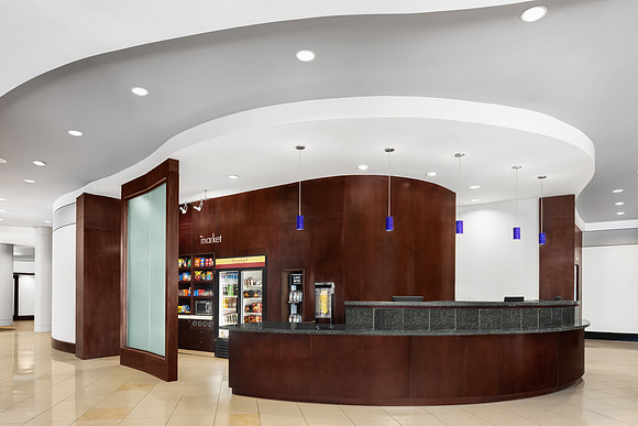 Courtyard by Marriott - Front Desk